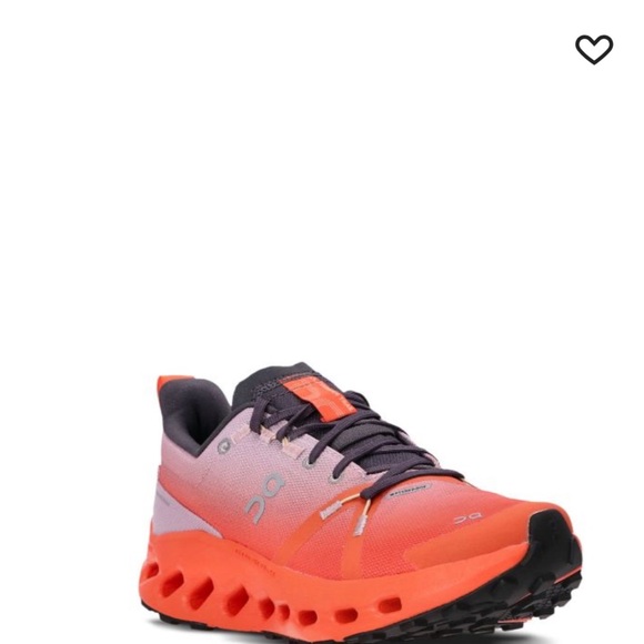 NWT On Cloud surfer trainers with laces - Picture 5 of 12